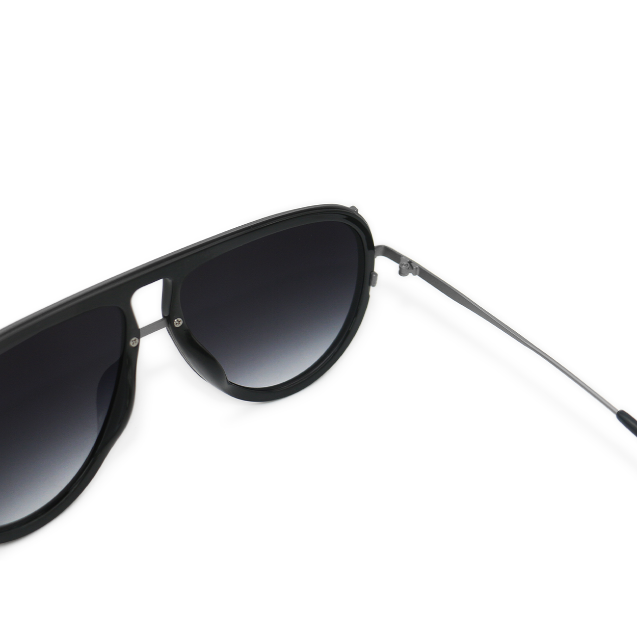 Aviator Sunglasses - Oversized sustainable sunglasses for Women - Ivy Luxe Black - Arm Details - TopFoxx