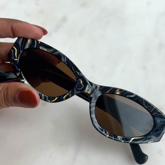 Cat eye dark blue holographic sunglasses