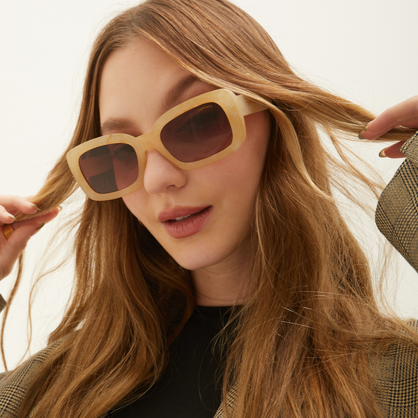 TopFoxx - Gigi Chai Latte - Sustainable Sunglasses for Women Oversized - Eco Eyeware - Model 1