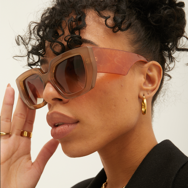 TopFoxx - Incognito Brown Square Sunglasses for Women  - Sustainable Sunglasses - Model 3