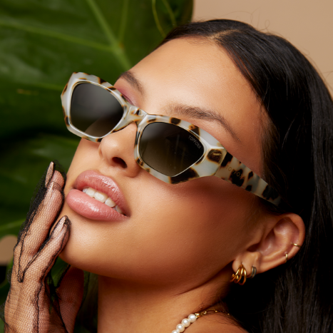 TopFoxx - Bright as my Future - Tortoise Rectangle Cat Eye Sunglasses for Women - Model 1